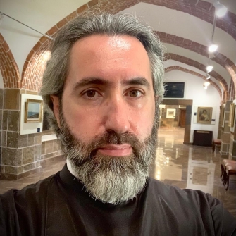 Դատապարտում եմ ուխտադրուժ և նենգադավ Սրբազան Հայրերին