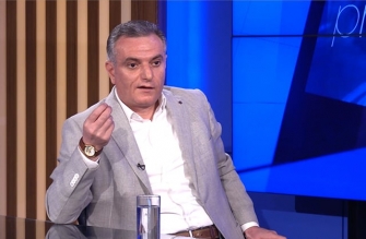 Ծուղակի մեջ ենք