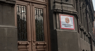 Իրարանցումը սկսված է