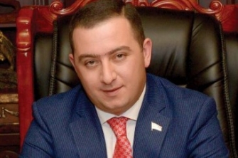Քեռին` բաժնի պետ