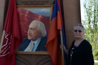 Մեր Մարիամը. Կարո Վարդանյան