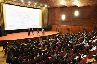 Պա­տե­րազ­մա­կան երկ­րի մշա­կու­թա­յին խճան­կա­րը