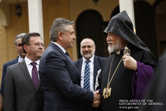 Վարչապետ Կարապետյանը Անթիլիասում հանդիպել է Մեծի Տանն Կիլիկիո կաթողիկոսի հետ