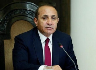Ինչպես հասկանալ Հովիկ Աբրահամյանին 
