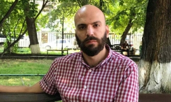 Չկա գեթ մեկ օր, որ քաղաքացիները չմոտենան ու դրա երեսին չասեն ճշմարտությունն իր մասին