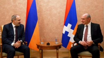 Նիկոլ Փաշինյանը Ստեփանակերտում հանդիպել է Բակո Սահակյանի հետ