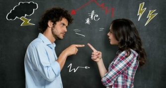 Այսօրվա իրականության մեջ, ցավոք, ջնջված են ուսուցչի և աշակերտի միջև սահմանները