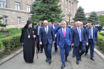 ՀՀ և Արցախի նախագահներն այցելել են Արցախի մի շարք ձեռնարկություններ
