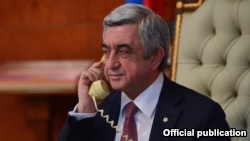 Սերժ Սարգսյան-Մայք Փենս հեռախոսազրույց 