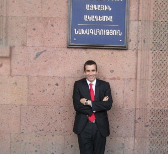 Արամ ԳԵՎՈՐԳՅԱՆ. Մի հիմար ադրբեջանցի քարը գցեց փոսը, տասը խելոք հայ չկարողացան հանել