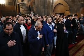 Նիկոլականություն կամ սոցիումի վերածումը մանկուրտների