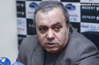 Աբսուրդի թատրոնը շարունակվում է՝ Ոստիկանությունը պահանջում է հեռացնել Հրանտ Բագրատյանի գրառումը