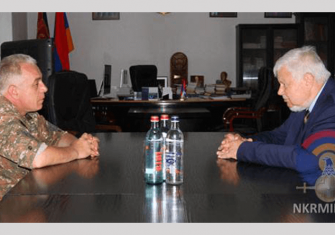 Լևոն Մնացականյանն ընդունել է Անջեյ Կասպրշիկին