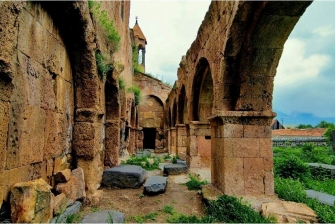 «Չբացահայտված Օձունը» Նյու Յորքում