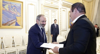 Ինչու՞ է Ծառուկյանը նվազեցրել ցեմենտի գինը