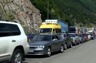 Սեպտեմբերյան խցանումները դպրոցների մոտ սկսվեցին (տեսանյութեր) 