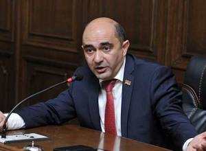 Էդմոն Մարուքյան. Կառավարությունը ոչնչացնում է բանկային գաղտնիքը