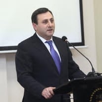 Գերարժեքությունն էլ, թերարժեքությունն էլ դեպի կործանում տանող նույն բարդույթի տարբեր երեսներն են