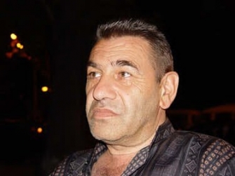 Փախչելու ճիշտ ժամանակն է, մի բան էլ` ուշացած ...