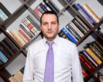Քաղաքական «կտերի» ու ռեալ պոլիտիկի խաչմերուկում. Դավիթ Կարապետյան