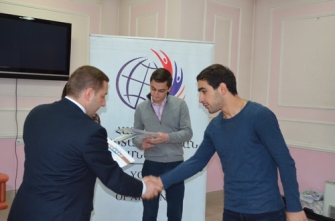 Մրցանակներ՝ լավագույն ստեղծագործողներին