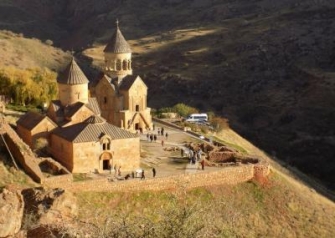 Նորավանքն ի պահ ենք տվել... չղջիկներին