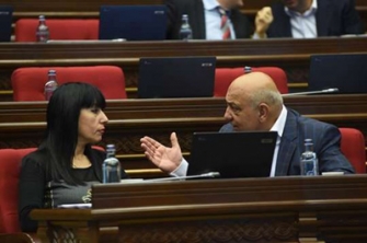 ԲՀԿ-ն է կորցնում, թե ԲՀԿ-ն են կորցնում