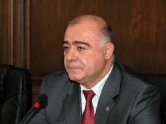 Թռնում ես, որ ի՞նչ անես...