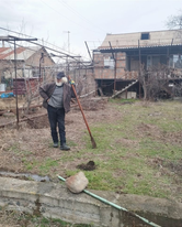 ... կամ`  ծերունին և հողը  (ըստ Հովելի մարգարեության)