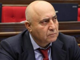 Նախընտրական գզվռտոց