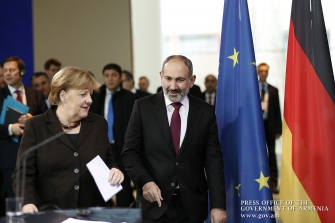 Անգելա Մերկելի՝ Վենետիկի հանձնաժողովի հետ կապված նախադասությունը չհիշատակելը եղել է թարգմանչի բացթողում