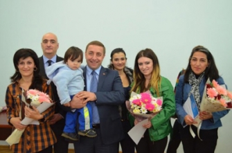 Երեխաներ ունեցող ուսանողները կարող են դիմել ՀԵՀ-ին՝ ուսման վարձի փոխհատուցման համար