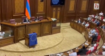 Մերկապար խորհրդարանում․ Հայաստանի ուկրաինացումը և հին-նոր թուրքամետ հաճախորդների դերը