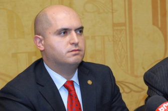 Մեր պաշտպանության թիրախը Մանվել Գրիգորյանը չէ, այլ Սահմանադրությունը, թող մեղավորները կրեն իրենց պատիժը, բայց հաղթի օրենքը. Ա. Աշոտյան