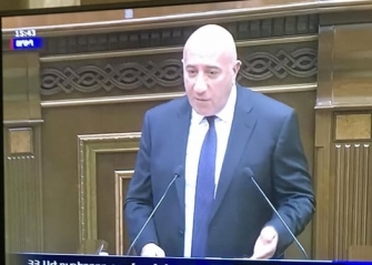 Նման հայտարարությունից հետո նախարարի տեղակալ կոչվածը պետք է ձերբակալվի