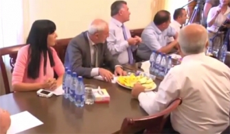 Մեկը կողմ է, երեքը՝ դեմ