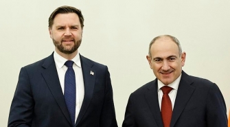 Հոգսը, Նոքսը և Ջեյ Դի Վենսը