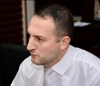 Посты и тосты, демоны и монстры