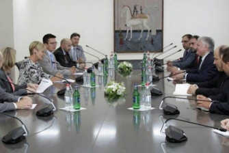 Հանդիպել են Էդվարդ Նալբանդյանն ու Մետե Բոկը