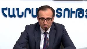 Արսեն Թորոսյան. Հայաստանում սկսվել է եռաշերտ բժշկական դիմակների արտադրություն