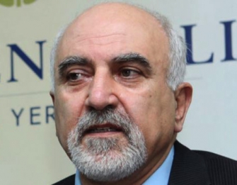 Չէ, ծա՜նր է Հայրիկյանի խաչը