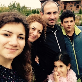 Ասում են...