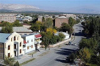 Խելքը գլխին խանութ էլ չունեն