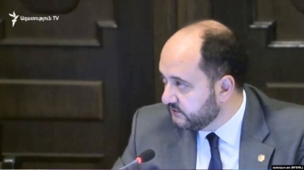 ԿԳՄՍ նախարարը հորդորել է ռեկտորներին մինչև ապրիլի 14-ը ուսման վարձերը չվճարածներին դուրս չթողնել