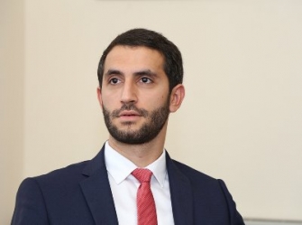 Փորձագետների հետ աշխատել չգիտեն