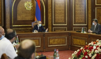 Վարչապետը հանդիպել է արտախորհրդարանական քաղաքական ուժերի ներկայացուցիչների հետ