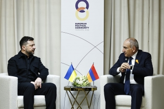 Երկուսն էլ ավանտյուրիստ են, բայց մեկը միշտ սուբյեկտի դերում է հայտնվում, իսկ մյուսը՝ բացառապես օբյեկտի