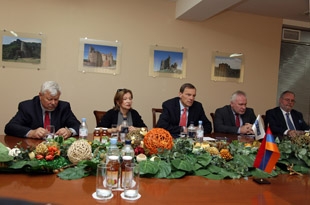 Սեյրան Օհանյանն ընդունել է ԵԱՀԿ Մինսկի խմբի համանախագահներ Ռոբերտ Բրադկեին, Իգոր Պոպովին և Ժակ Ֆորին