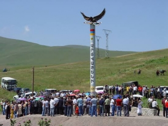 Արծվաշենի «մուտիտն» ու Ալիևի հայատյաց ելույթը․ զուգահեռ իրականության երկու կողմերը