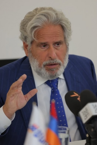 Օրենքը քաղաքական իշխանության զենքը չէ. հայաստանյան ժողովրդավարության փորձությունը